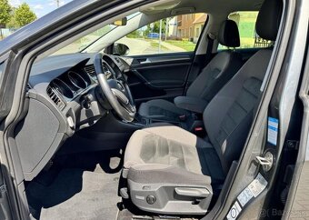 Volkswagen Golf 2,0 TDI DSG COMBI nafta automat 110 kw - 6