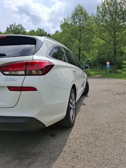 Hyundai i30 combi 1.6 crdi - 6
