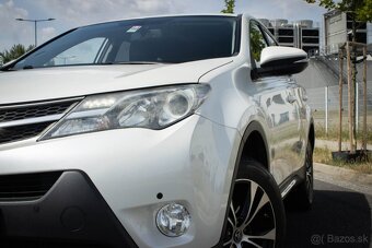 Toyota RAV4 2.2D 110kw A/T 4x4 / AJ NA SPLÁTKY / - 6