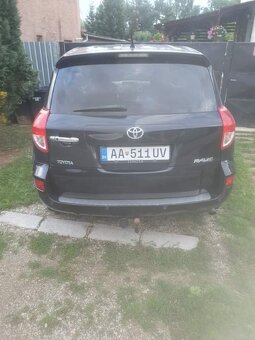 Toyota RAV4 - 6