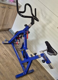 Stacionárny bicykel TOMAHAWK - 6