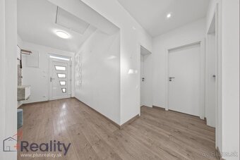 Krásny štvorizbový rodinný dom v obľúbenej lokalite Green Re - 6