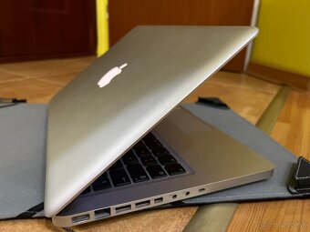 MacBook PRO 15" - 6