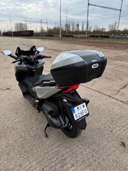 Honda Forza 350 - 6