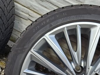 disky Toyota 18 X 7,5 J, 5x 114,3, pneu 225/45 R18 - 6