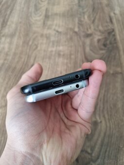 Predám Samsung A3 , A5 2017 - 6