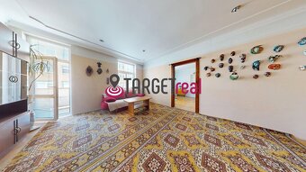 EXKLUZÍVNE: Priestranný 3 izbový byt s balkónom v centre mes - 6
