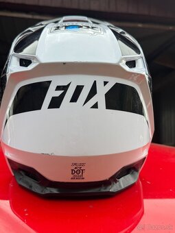 Prilba Fox V1 - 6