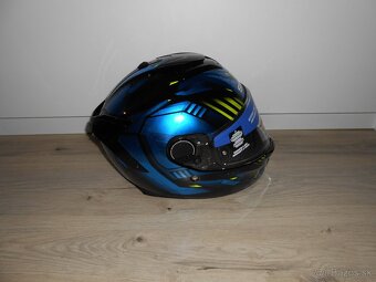 Predam krasnu novu moto prilbu znacky SHARK SPARTAN GT REPLI - 6