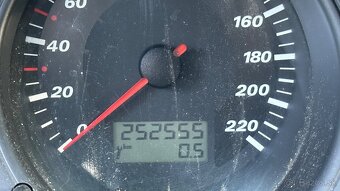 Seat Ibiza 1.9 SDi, 5 dverová, klimatizácia - 6
