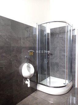 Obchodný priestor 240 m² s parkovacími miestami - 6