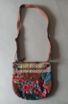 Desigual kabelky - 6