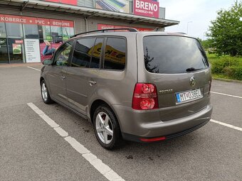 Volkswagen Touran 1.4 TSi DSG - 6