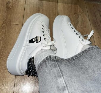 Karl Lagerfeld veľ.38 aj sedia. - 6