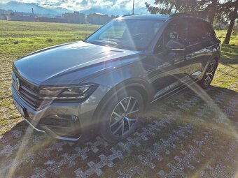 VW Touareg TDi R-Line 210kw BLACK STYLE VZDUCH VIRTUAL - 6