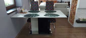 Jedalenske stolicky s vysokym operadlom - 6