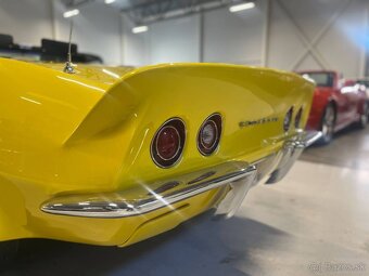 Chevrolet Corvette Stingray Convertible z roku 1972 - 6