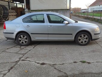 Škoda Octavia 1.6 MPi - 6