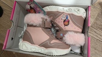 Nenosene nove topanočky pre dievcatko - 6