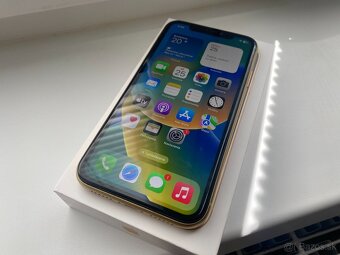 iPhone XR 64Gb Žltý - 6