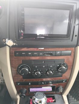 Jeep Commander - 6