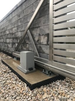 Nerezové zábradlie,brány,doplnky. - 6