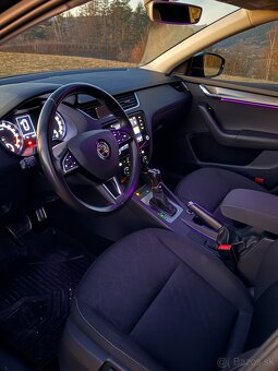 Škoda Octavia Combi 2.0TDI DSG - 6