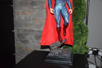 Superman zberatelska figurka - 6