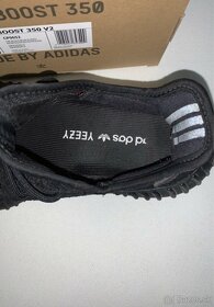 Adidas Yeezy 350v2 bred - 6
