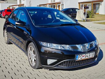 Honda Civic 1.8 benzin - 6