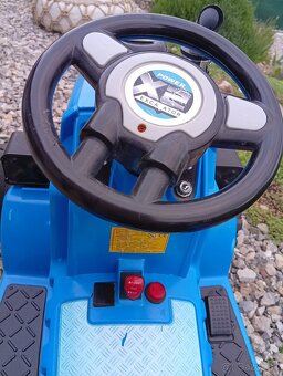 Detský elektrický traktor - 6