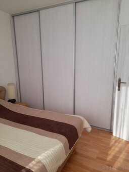 4-izbový byt s KLIMATIZÁCIOU, loggiou a potenciálom – Humen - 6