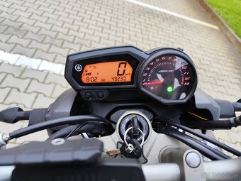 Yamaha XJ6 - 6
