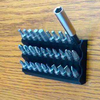 Nástenný držiak na bity 1/4" (6,3 mm) – praktický organizér - 6