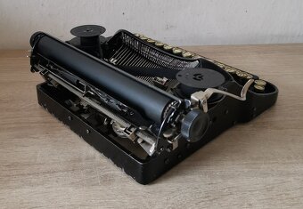 Starožitný písací stroj Corona 4 z roku 1924 - 6