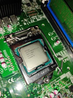 PC Intel Pentium / 8 GB / GT 1030 / DVD - RW - 6