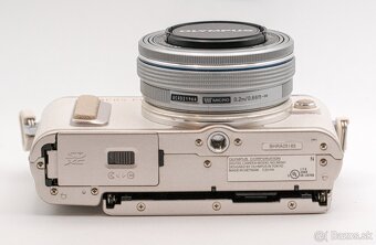 Olympus PEN E-PL8 // Olympus M. Zuiko 14-42 - 6