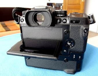 Fujifilm XH1 + batery grip - 6