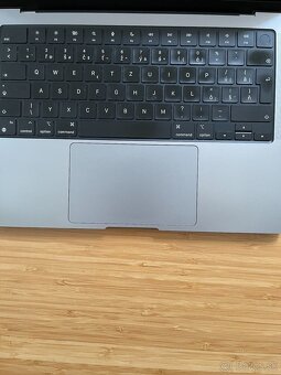 Apple MacBook Pro 14" M1 Pro (14-palcový, 2021) - 6