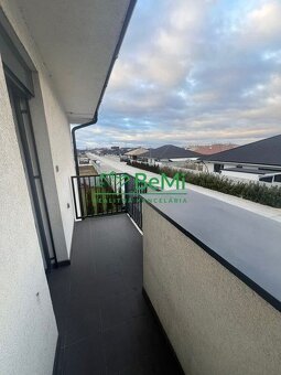 Novostavba 3 izbový byt - 80m2 , balkón, lukratívna časť - - 6