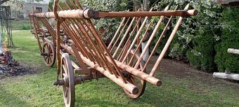 Starý drevený konský voz - rebriňak - 6
