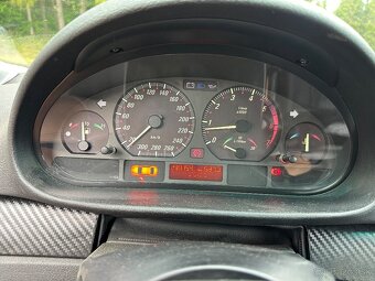 BMW e46 325i sedan Predfl. - 6