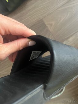 Under armour panske slapky, gumene 44 cierne - 6