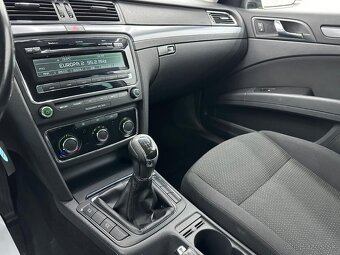 Superb Combi 1,6 TDI CR DPF Elegance M5 Ťažné - 6