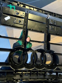 maska mrizka grill audi q8 19- cerna sq8 - 6