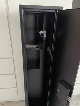 Trezor, skriňa na zbraňe - 6