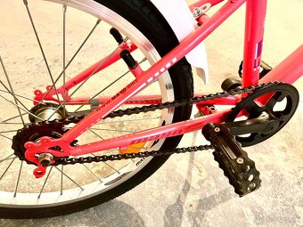 Dievčenský rúžový bicykel velkosť 20 - 6