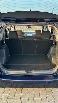 Toyota Corolla Verso 1.6 benzín - 6