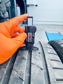 255/45 R18 letné - 6