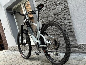 BESV TRS 1.5 L zanovny 3/2024 celoodpružený v záruke - 6